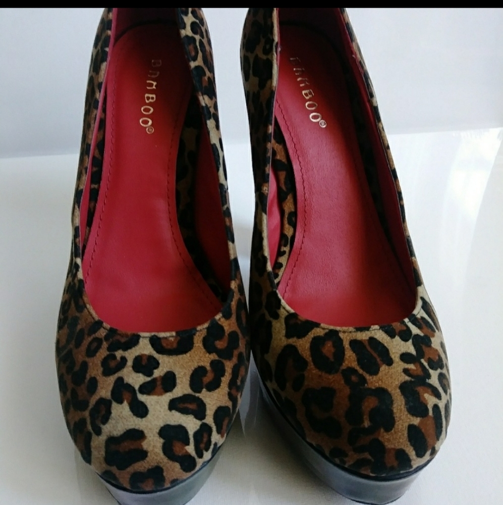 Bamboo Leopard Print Block Heels Size 7 - image 2